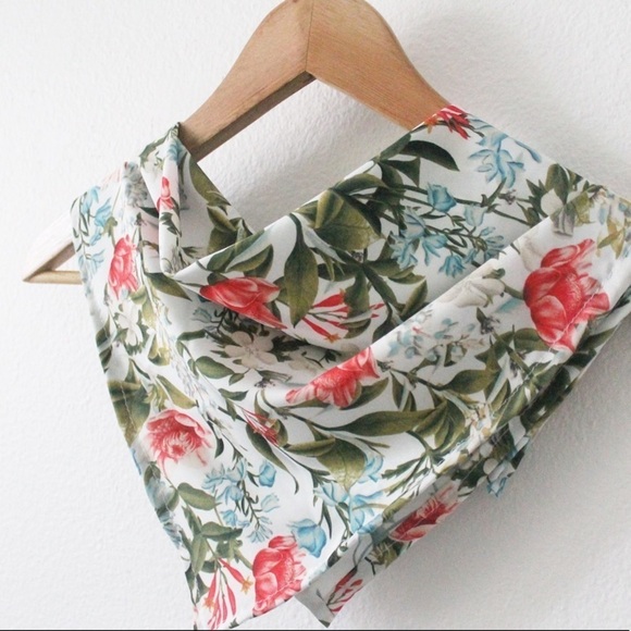 NWT Handmade Floral 18” x 18” Hair Scarf main image 9